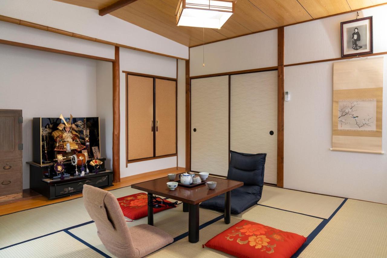 【箱根湯本】日本家屋・箱根湯本駅から徒歩15分、芸者教師の家 Hakone Esterno foto